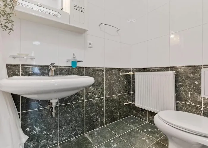 Luxe Living At Old Town Center Apartament