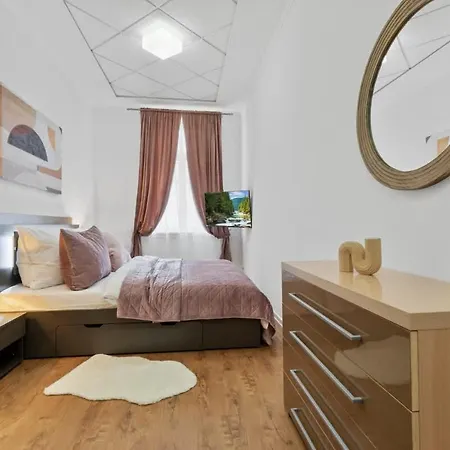 Luxe Living At Old Town Center アパート *