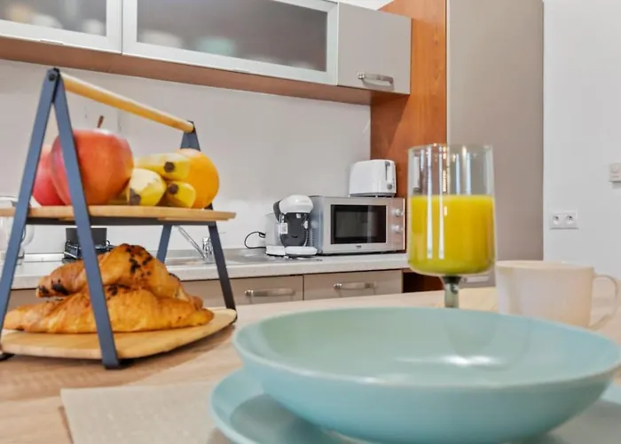 Luxe Living At Old Town Center